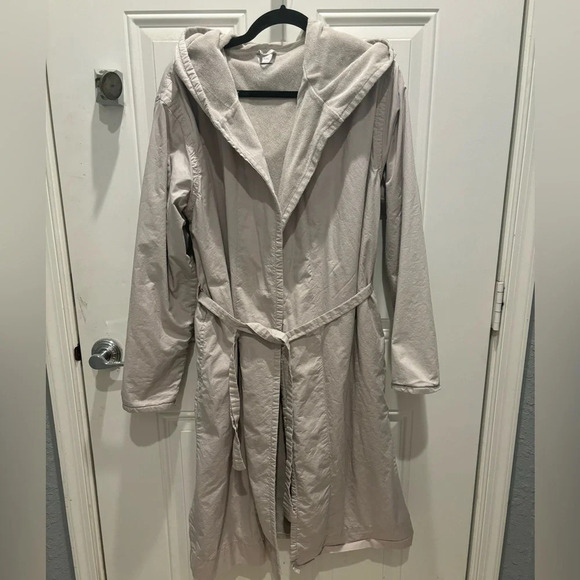 Restoration Hardware Spa Robe Luxurious Bathrobe Size Small - Picture 2 of 5